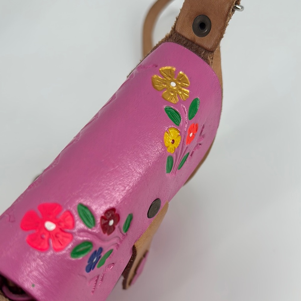 Vintage Artisan Artsy Tooled Leather Floral Butterfly Made In Mexico Crossbody - Picture 5 of 14